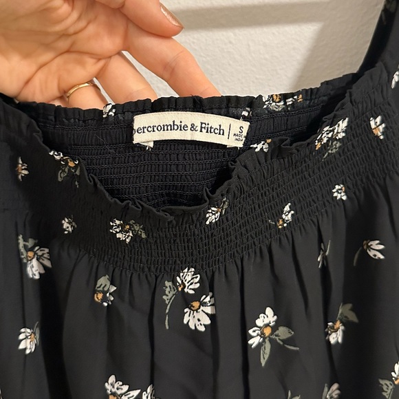 Abercrombie Black Floral Long-Sleeve Dress - Picture 2 of 4